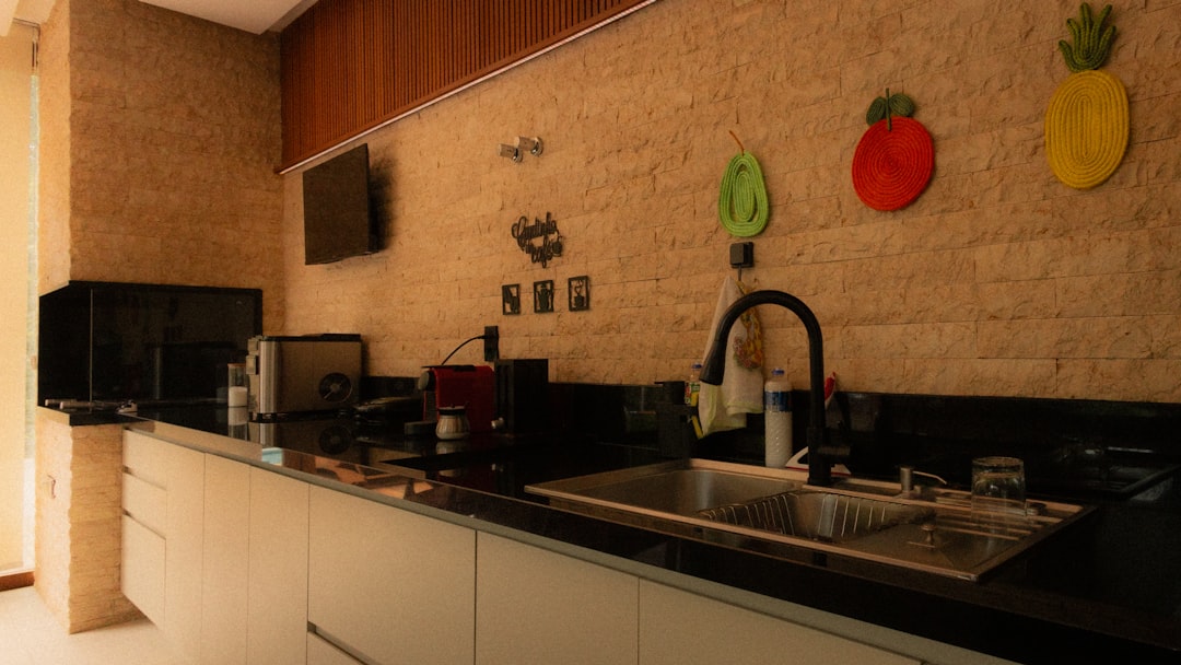Countertop installation in Lakewood, CA